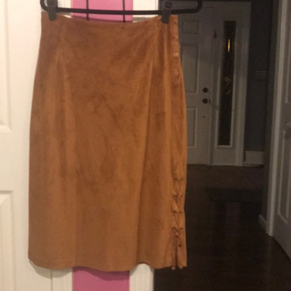 Faux suede brand new skirt - Picture 1 of 4
